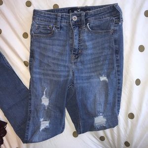 Hollister high rise jeans!